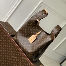 LV Shopping Bags